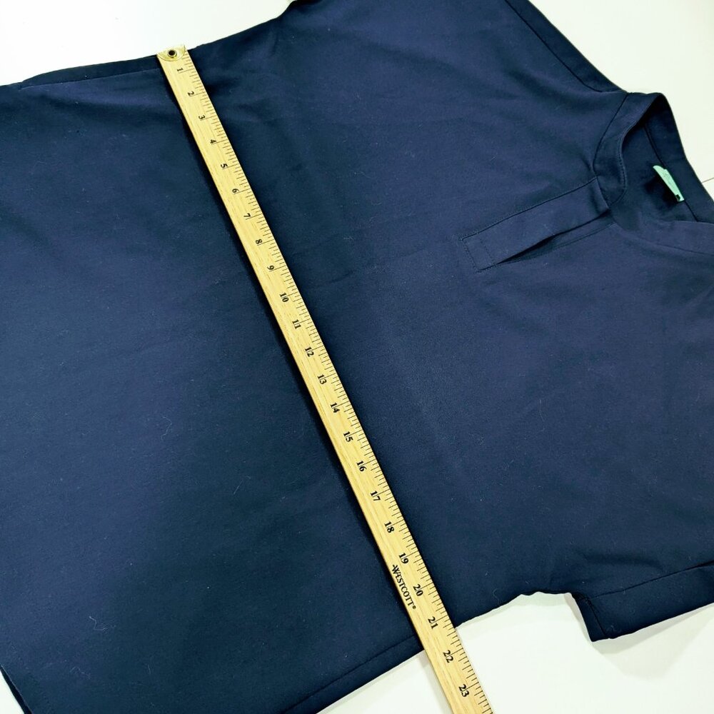 Garde Malade Navy Blue Scrub Top - Mandarine Collar - Picture 10 of 10